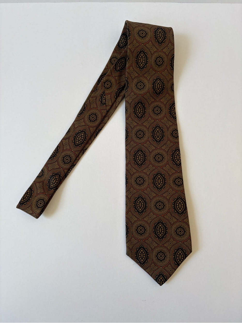 VNTG Tom James Silk Tie Tan Brown Black Geometric Medallion USA Classic Career